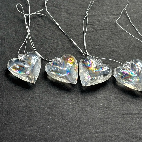 Set Of 7 Vintage IRIDESCENT GLASS HEART SHAPED CHRISTMAS ORNAMENTS-HANDBLOWN - Picture 8 of 10